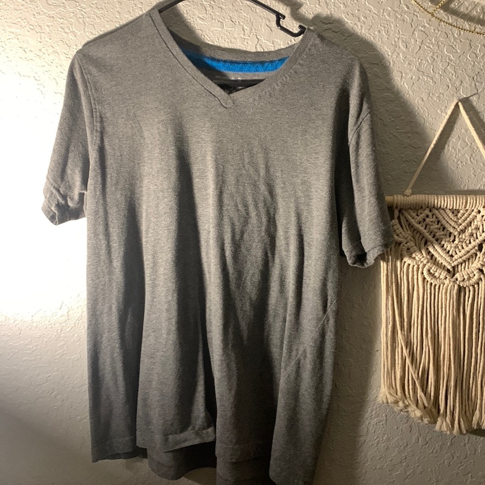 basic grey tee